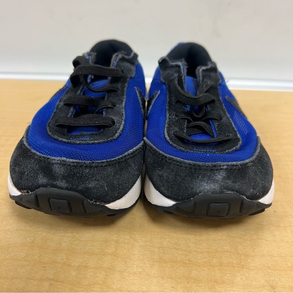 Nike Waffle One Kids Black and Blue Sneakers Size 8 - Picture 3 of 8